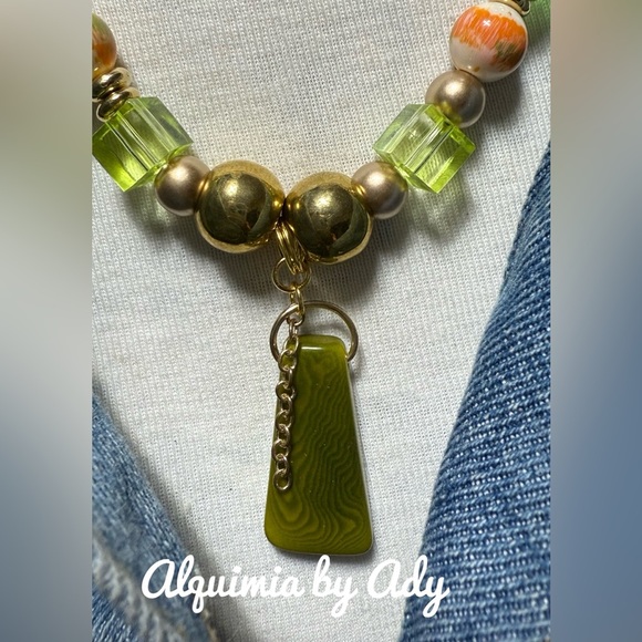 Alquimia Green and Gold Beaded Necklace - Picture 3 of 4